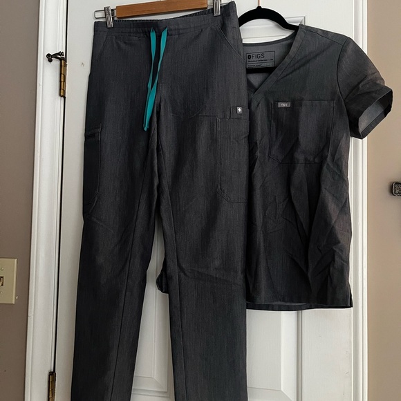 Figs XS graphite scrub set, yola and Catarina - Picture 2 of 4